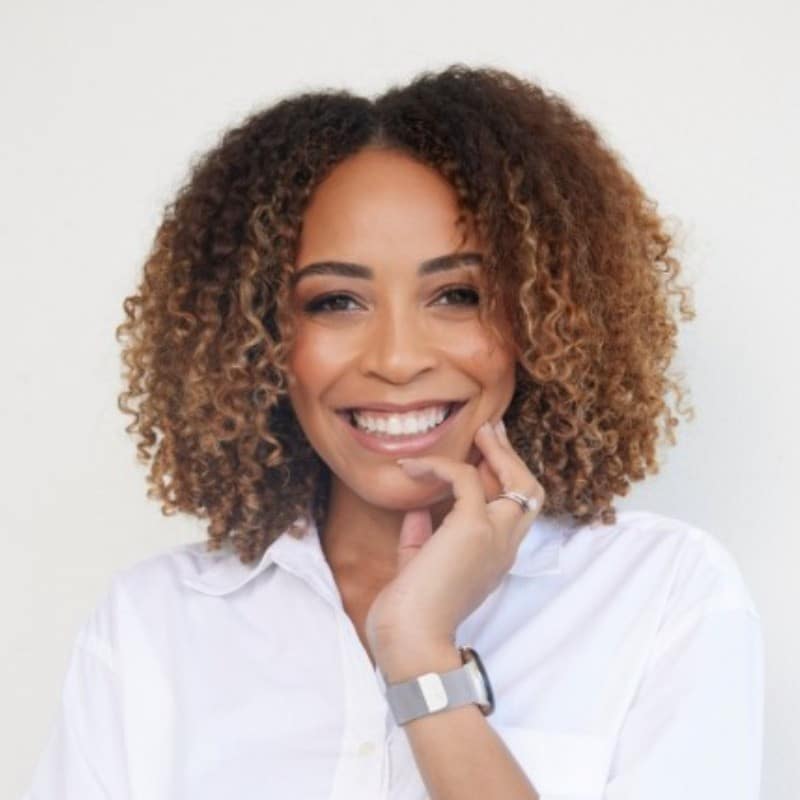 Portrait of Stephanie L.